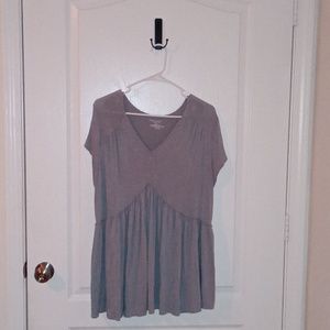 Lane Bryant Plus-Sized 14/16 V-Neck Gray Swing Tee